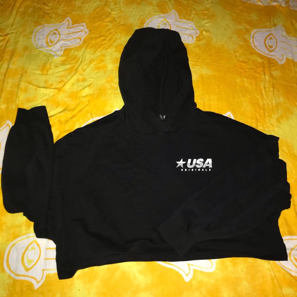 H&M DIVIDED Cropped Hoodie